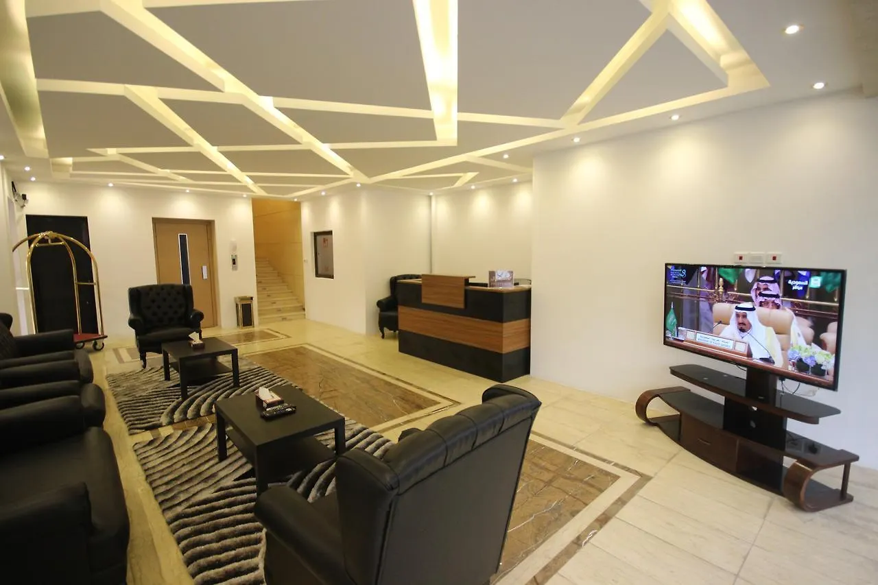 جدة Al-Salamah - Lamasat Palace Suites 3*,
