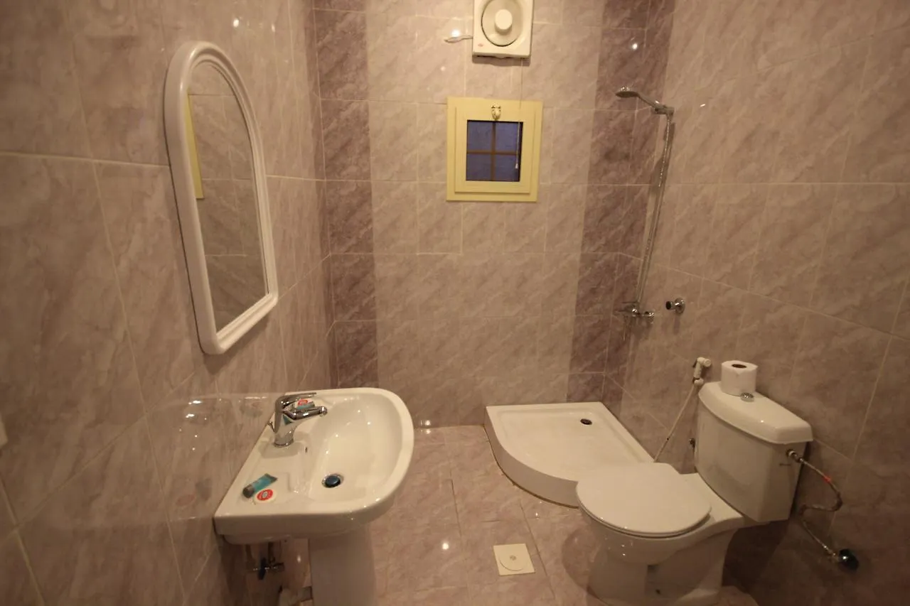 جدة Al-Salamah - Lamasat Palace Suites 3*,  المملكة العربية السعودية