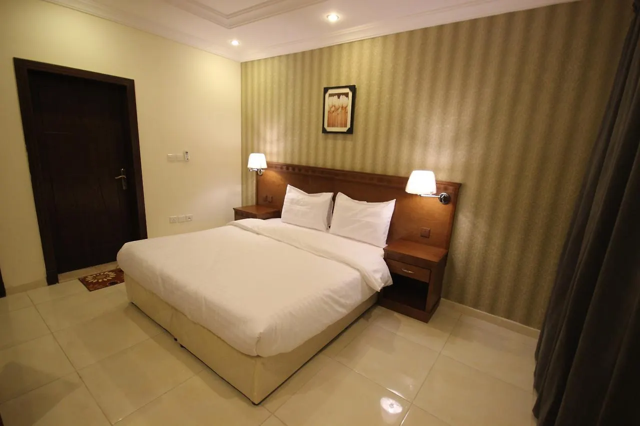 جدة Al-Salamah - Lamasat Palace Suites 3*,  المملكة العربية السعودية